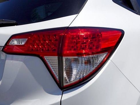 Used 2021 Honda HR-V EX image 5