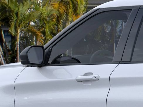 New 2026 Ford Explorer Active RWD image 21