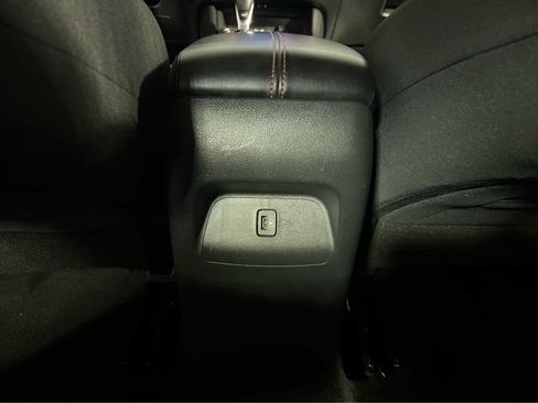 Certified 2023 Nissan Sentra SR w/ Midnight Edition Package FWD image 12