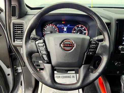 Used 2022 Nissan Frontier Pro-X w/ Technology Package image 13