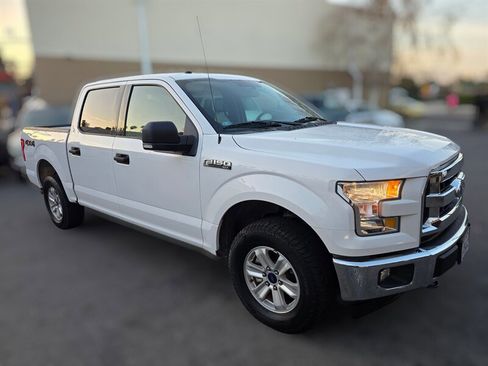 Used 2017 Ford F150 XLT w/ Equipment Group 301A Mid image 8