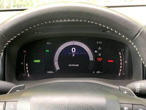 Used 2026 Toyota Camry SE FWD image 10