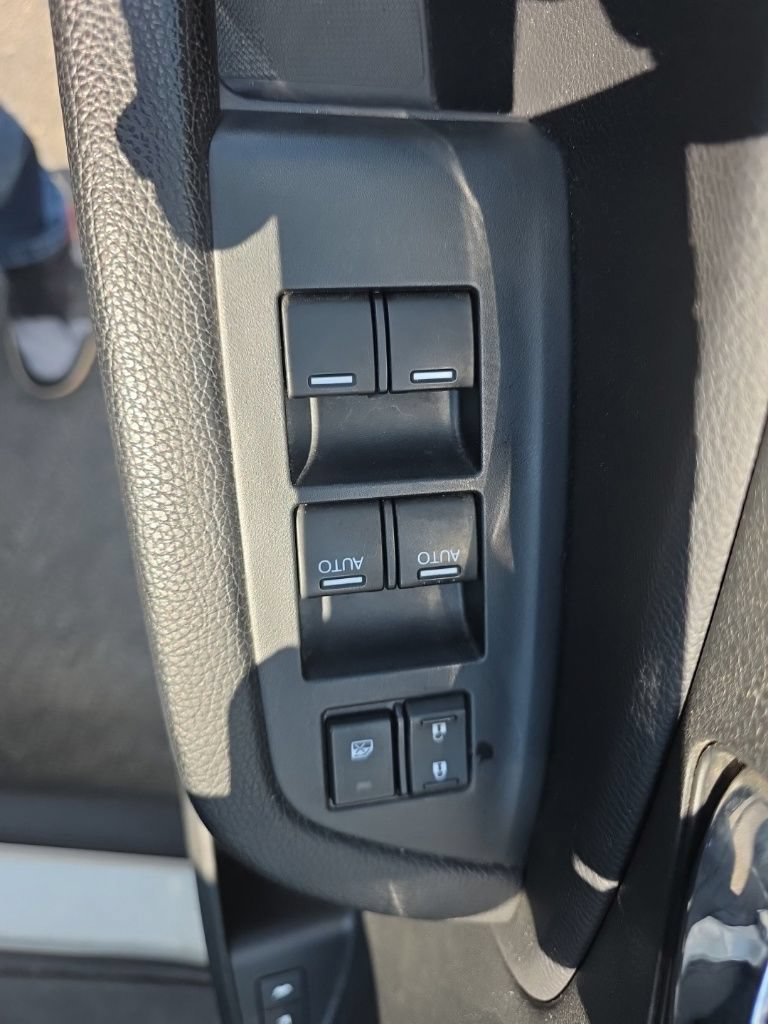 Used 2022 Honda Pilot Touring image 14