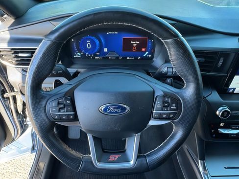 Used 2020 Ford Explorer ST w/ ST Street Pack image 18