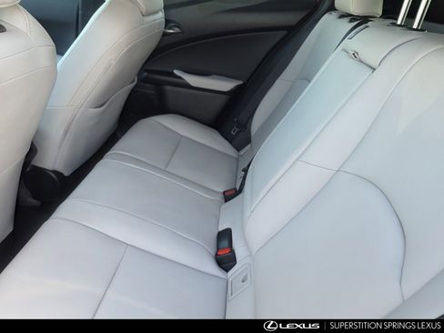 Used 2024 Lexus UX 250h FWD image 27