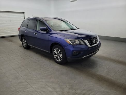 Used 2018 Nissan Pathfinder SV w/ SV Tech Package AWD/4WD image 13