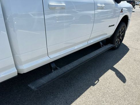 New 2026 RAM 2500 Laramie AWD/4WD image 16