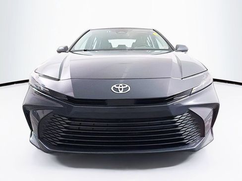 Used 2025 Toyota Camry LE w/ Convenience Package image 2