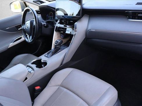 Used 2021 Toyota Venza Limited w/ Advanced Technology Package AWD/4WD image 30