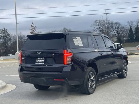 Used 2023 Chevrolet Suburban Z71 w/ Luxury Package image 8