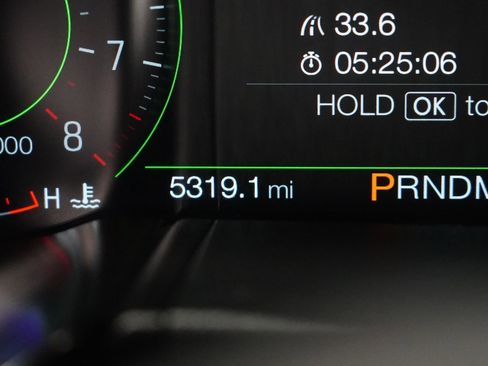 Used 2021 Ford Mustang Shelby GT500 w/ Carbon Fiber Track Pack image 22