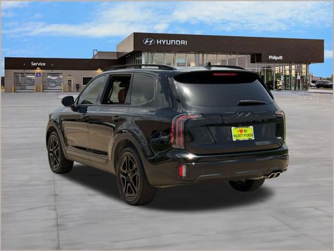 Used 2025 Kia Telluride EX X-Line AWD/4WD image 3