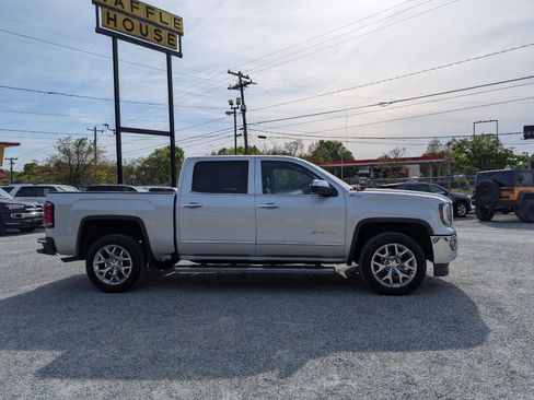 Used 2017 GMC Sierra 1500 SLT w/ SLT Premium Package AWD/4WD image 5