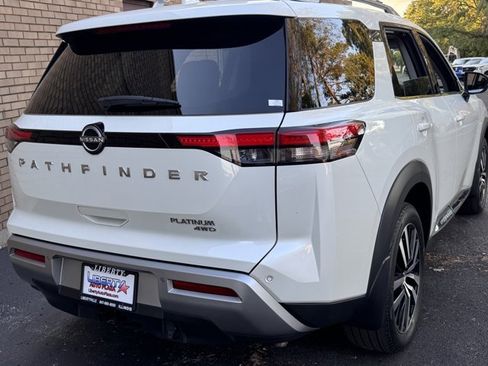 Used 2024 Nissan Pathfinder Platinum w/ Cargo Package image 23