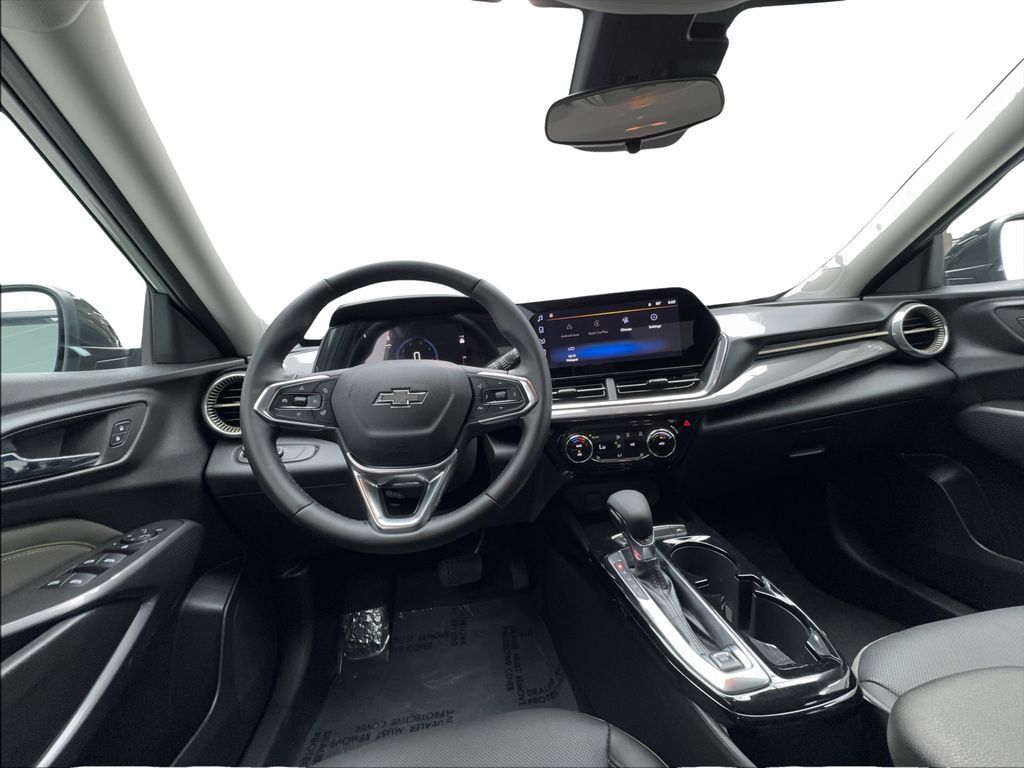 Used 2025 Chevrolet Trax ACTIV w/ Driver Confidence Package FWD image 34