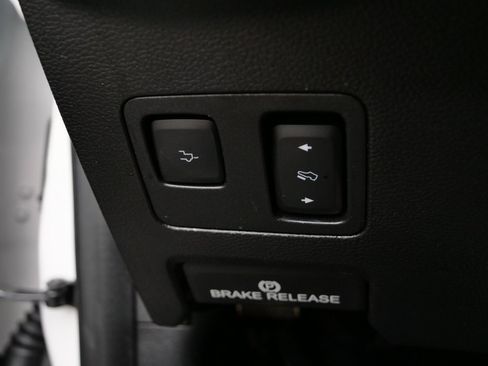 Used 2020 Ford F250 Platinum w/ FX4 Off-Road Package AWD/4WD image 18