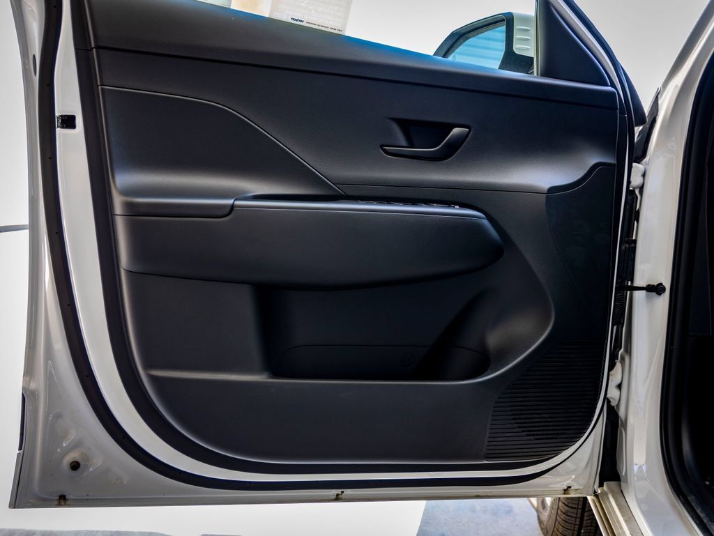 New 2025 Hyundai Kona SEL FWD image 14