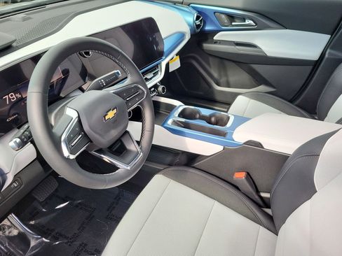 New 2026 Chevrolet Equinox EV LT image 16