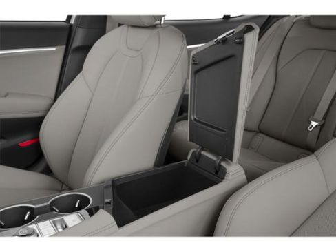 Certified 2023 Genesis G70 2.0T image 17