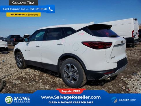 Used 2024 Chevrolet Blazer LT FWD image 3