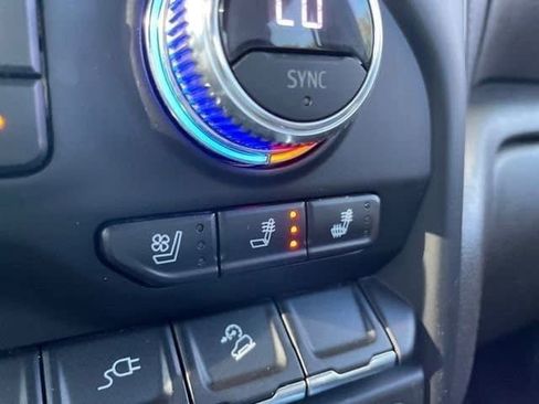 Used 2022 GMC Sierra 2500 Denali image 28