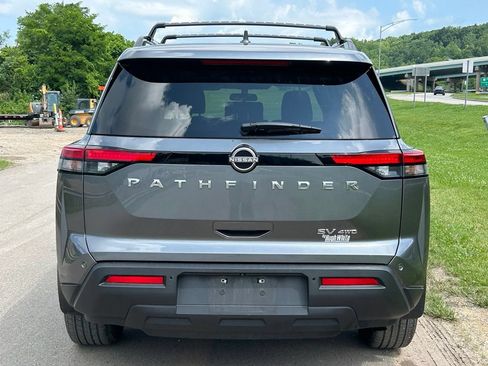 Used 2022 Nissan Pathfinder SV AWD/4WD image 4