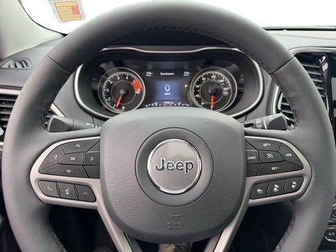 Used 2022 Jeep Cherokee Limited AWD/4WD image 20