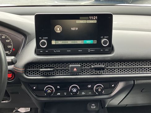 Certified 2023 Honda HR-V Sport image 25