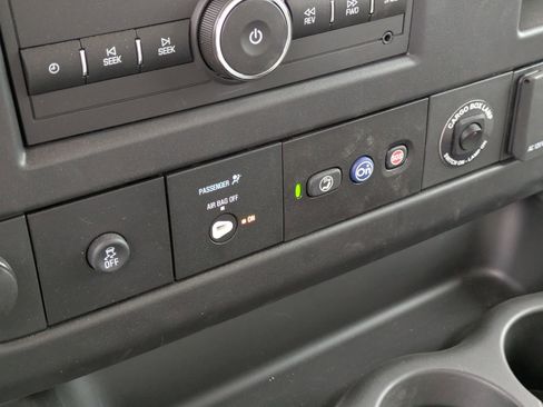 New 2024 GMC Savana 3500 Extended w/ Power Convenience Package image 17