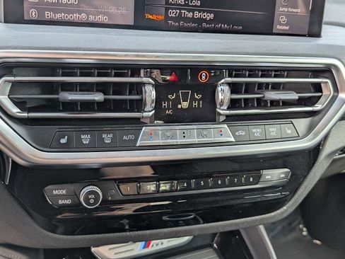 Used 2022 BMW X4 M40i image 16