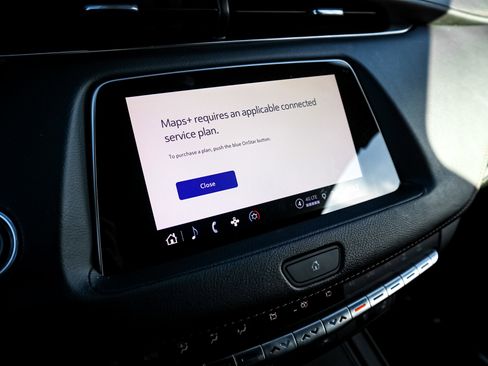 Used 2022 Cadillac XT4 Sport w/ Comfort Package image 24