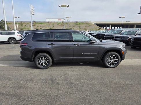 New 2025 Jeep Grand Cherokee L Limited w/ Trailer Tow Package image 8