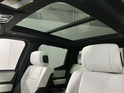 Used 2024 Toyota Tundra Capstone image 32