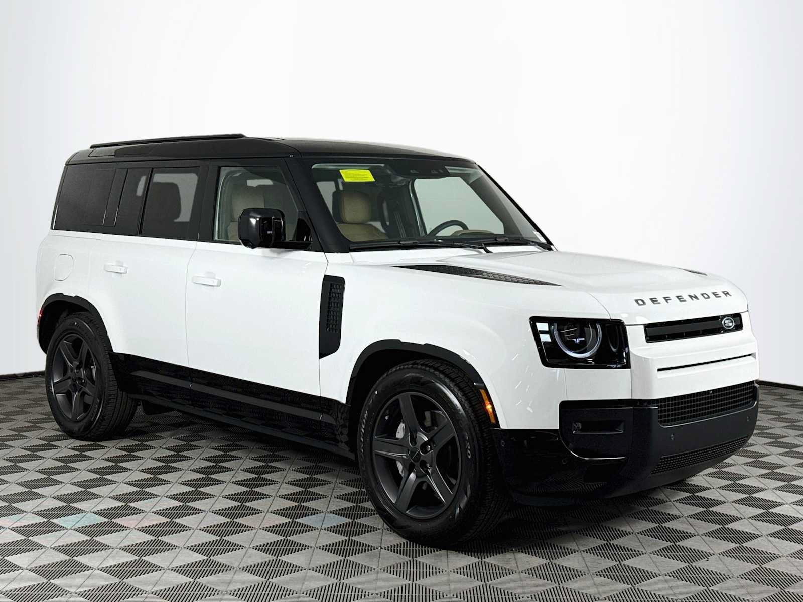New 2026 Land Rover Defender 110 X-Dynamic SE AWD/4WD image 3