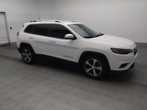 Used 2019 Jeep Cherokee Limited FWD image 11