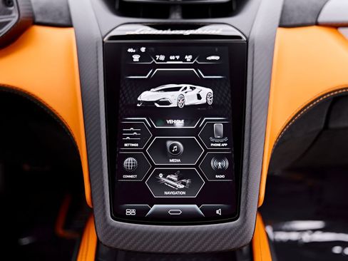 Used 2025 Lamborghini Revuelto AWD/4WD image 83