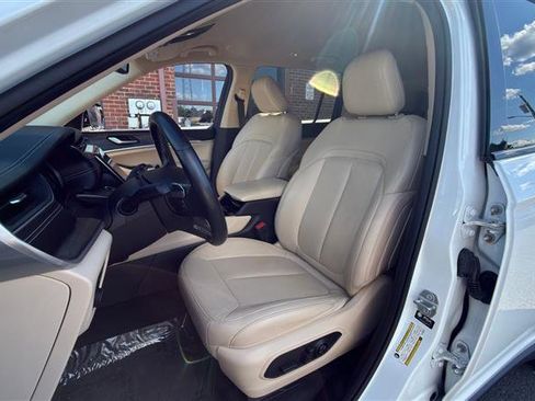Used 2021 Jeep Grand Cherokee L Limited AWD/4WD image 29
