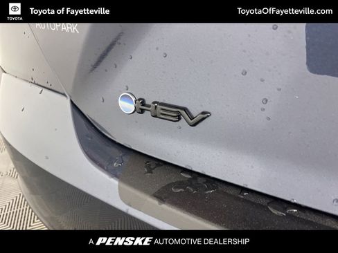 New 2026 Toyota Camry SE FWD image 19
