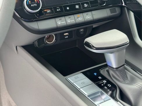 New 2026 Hyundai Elantra Hybrid FWD image 28