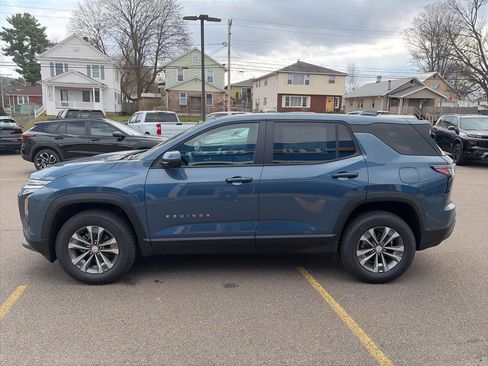 New 2026 Chevrolet Equinox LT w/ Convenience Package II AWD/4WD image 4