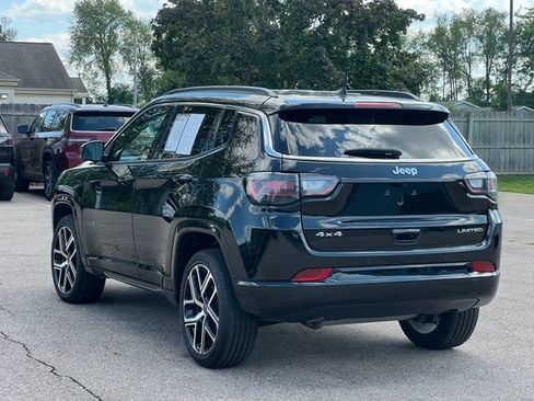 Used 2025 Jeep Compass Limited w/ Elite Group AWD/4WD image 9