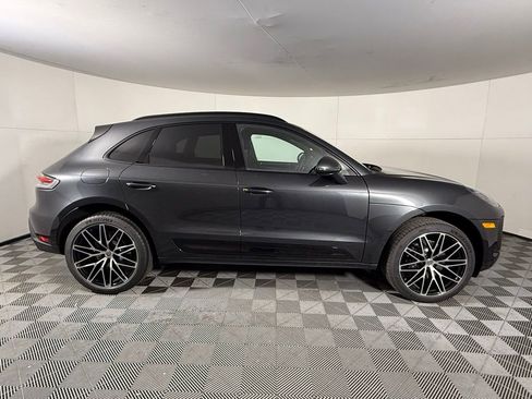 New 2026 Porsche Macan image 8