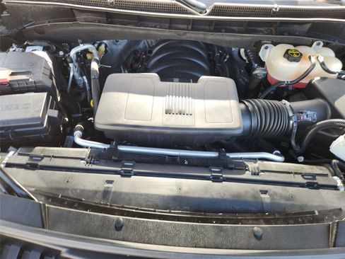 Used 2025 GMC Yukon Elevation RWD image 29