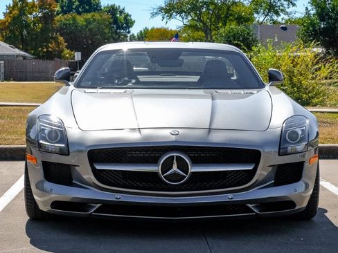 Used 2011 Mercedes-Benz SLS AMG Coupe image 10