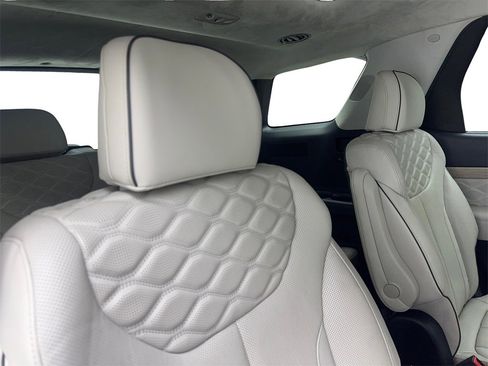 Used 2022 Hyundai Palisade Calligraphy image 44