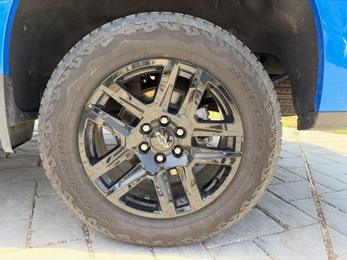Used 2026 Chevrolet Silverado 1500 Custom w/ Turbomax Blackout Package RWD image 17