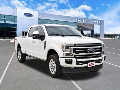 Used 2022 Ford F250 Platinum w/ FX4 Off-Road Package AWD/4WD image 6