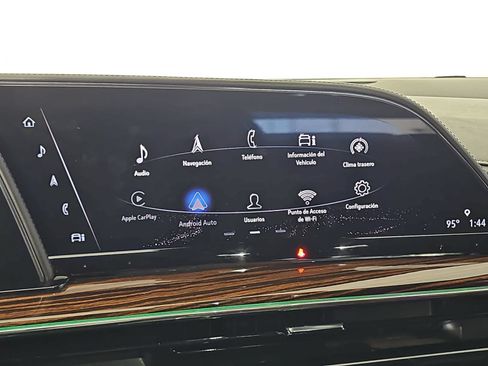 Used 2021 Cadillac Escalade ESV Luxury AWD/4WD image 20