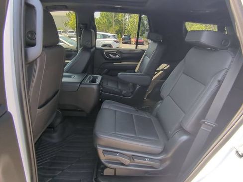 Used 2024 Chevrolet Tahoe Z71 w/ Luxury Package AWD/4WD image 33