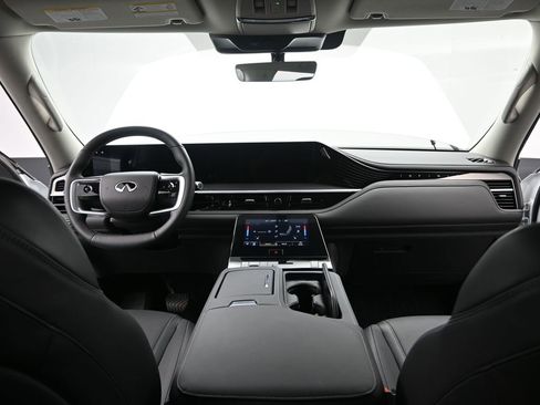 Certified 2025 INFINITI QX80 Pure image 11